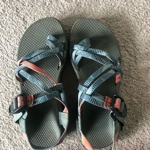 women’s chacos